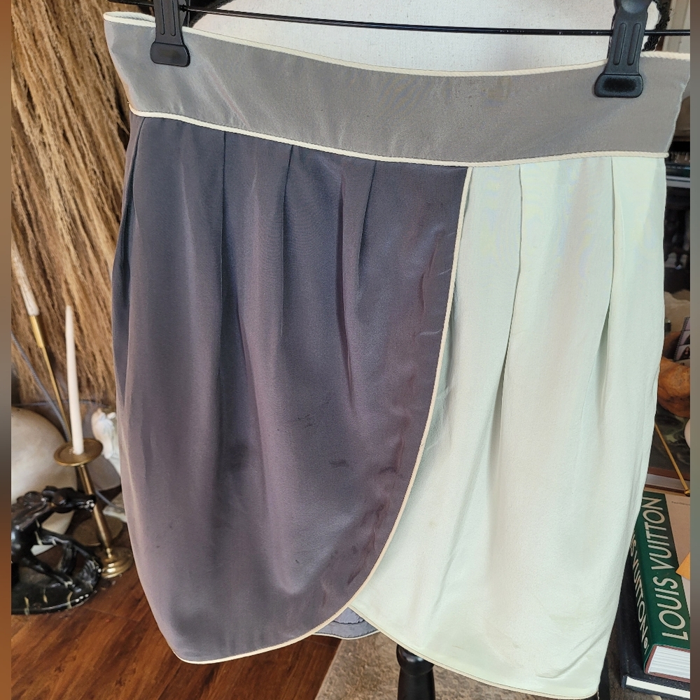 Thread Social Tulip Asymmetrical Gray and Cream Skirt